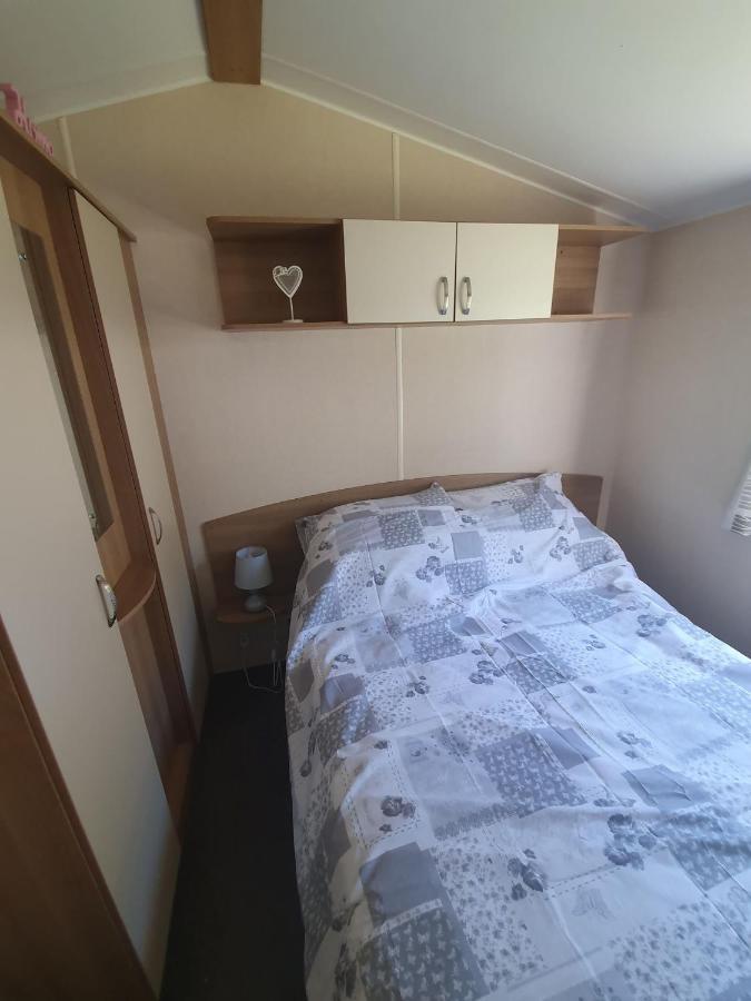 Ludchurch Blackmoor Farm - Caravan 3ヴィラ エクステリア 写真